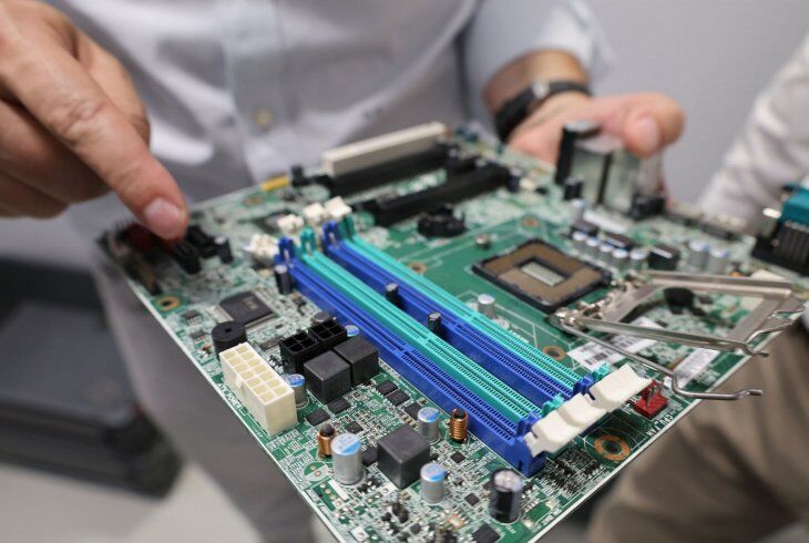 Conserto de computador: do diagnóstico ao desempenho confiável
